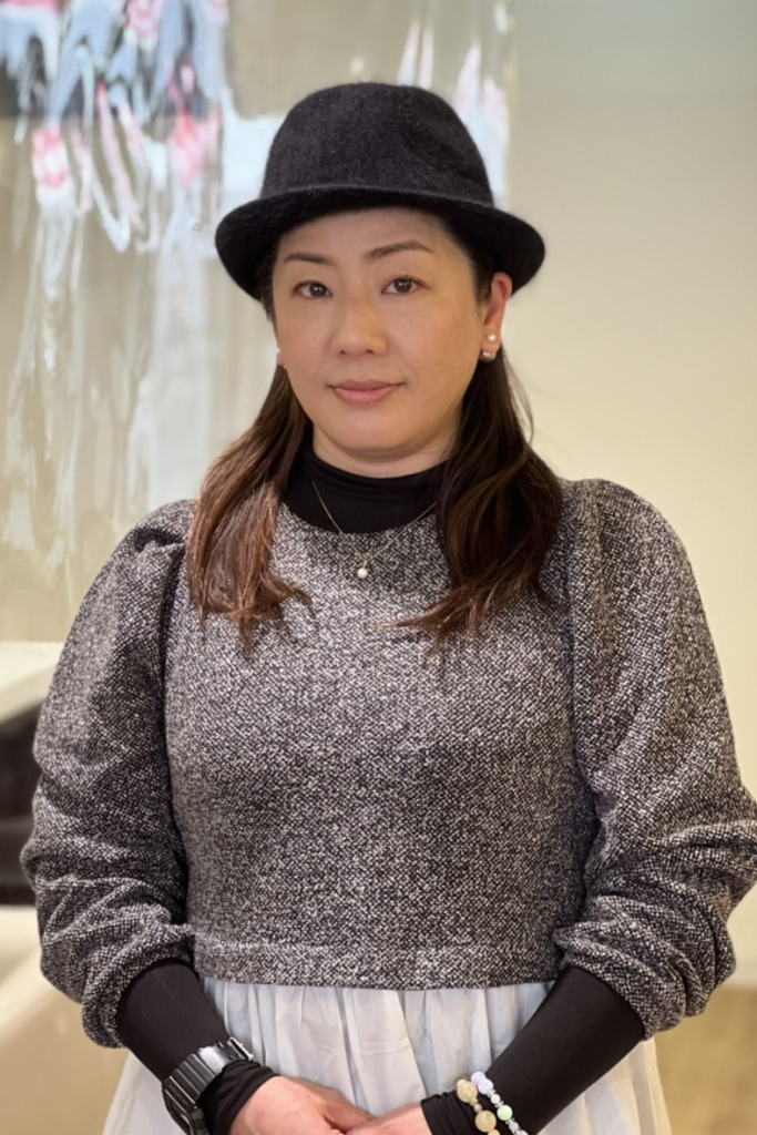 西葛西にある美容室「シーズヘア（SEES HAIR ）」のスタッフ「 嶋田　千春」の画像